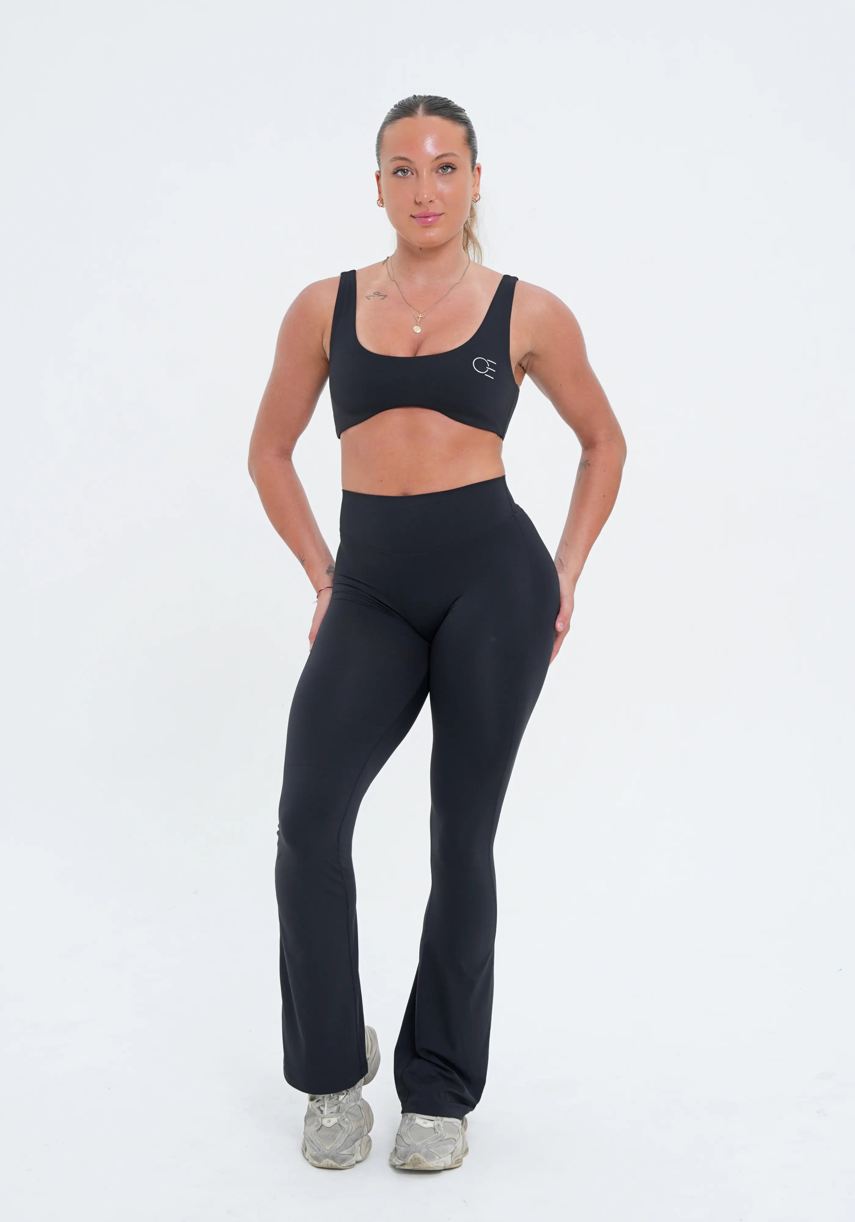 LUXE Sculpt Flared Leggings - Deep Black