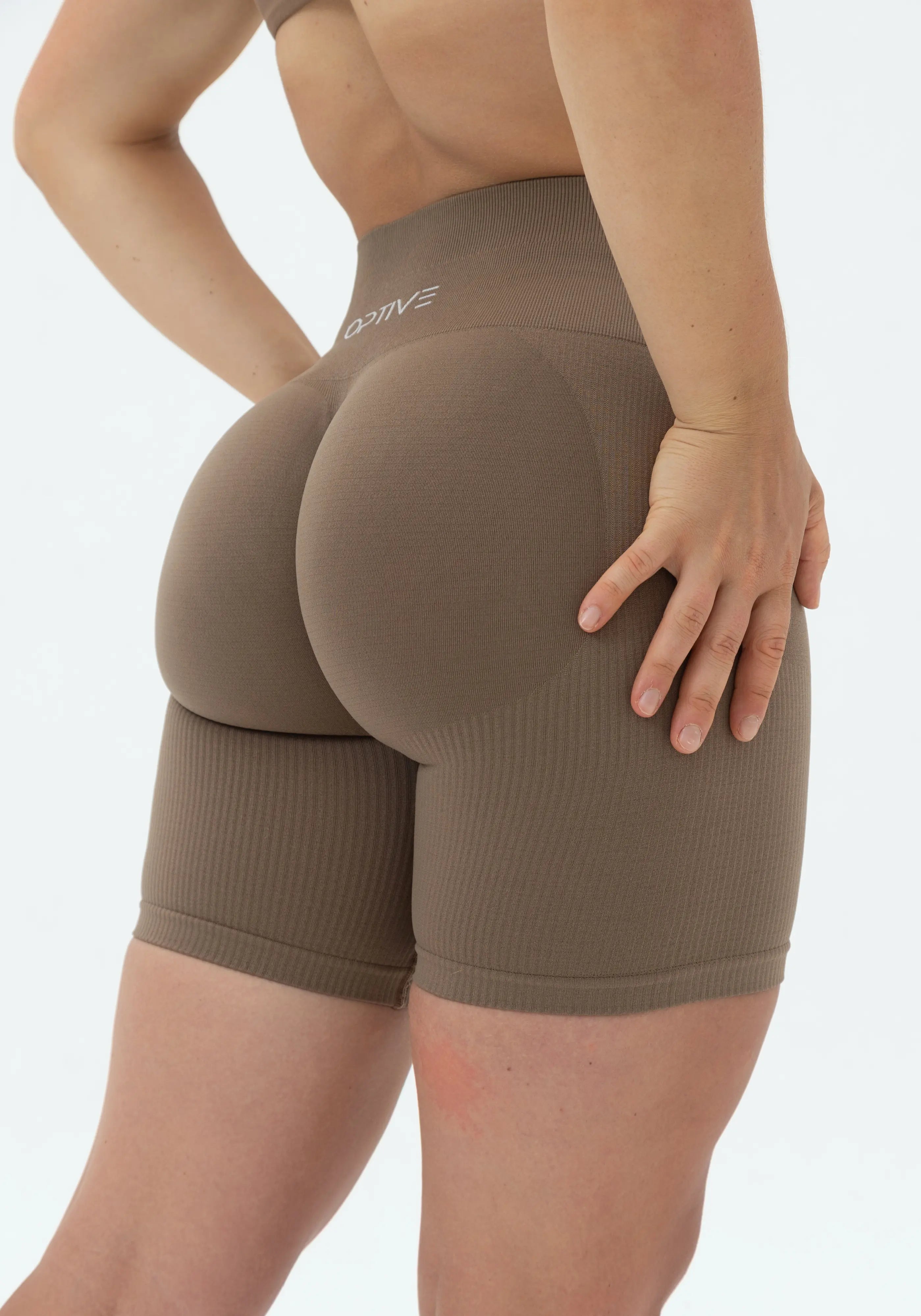 DIVINE Scrunch Shorts - Mocha Brown