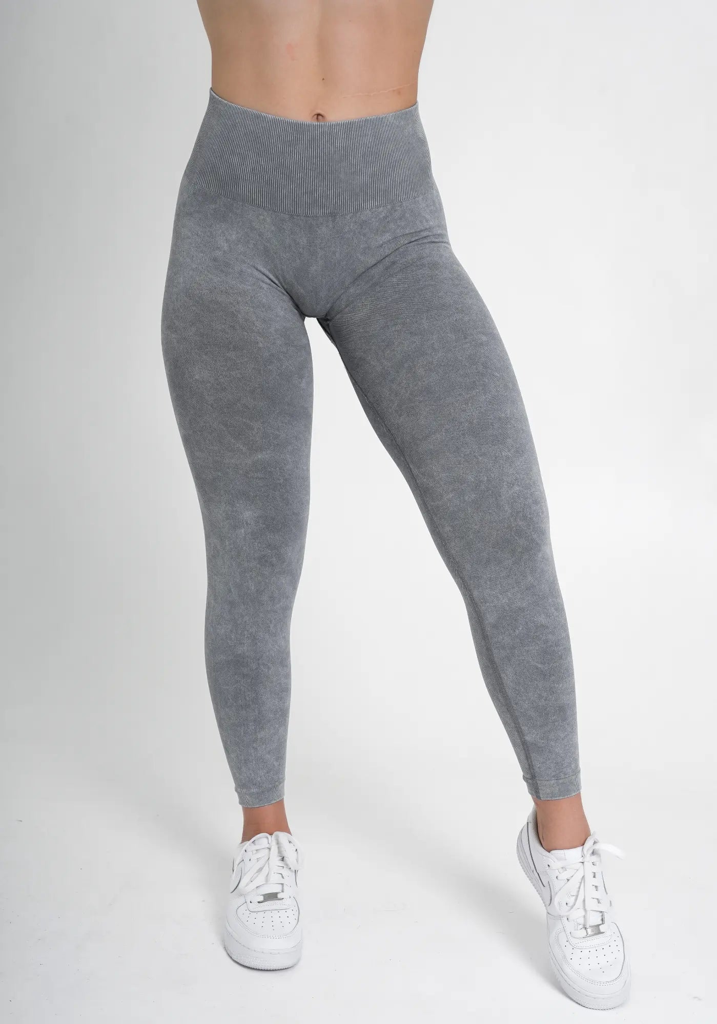INITIUM 2.0 Scrunch Leggings - Stone Grey