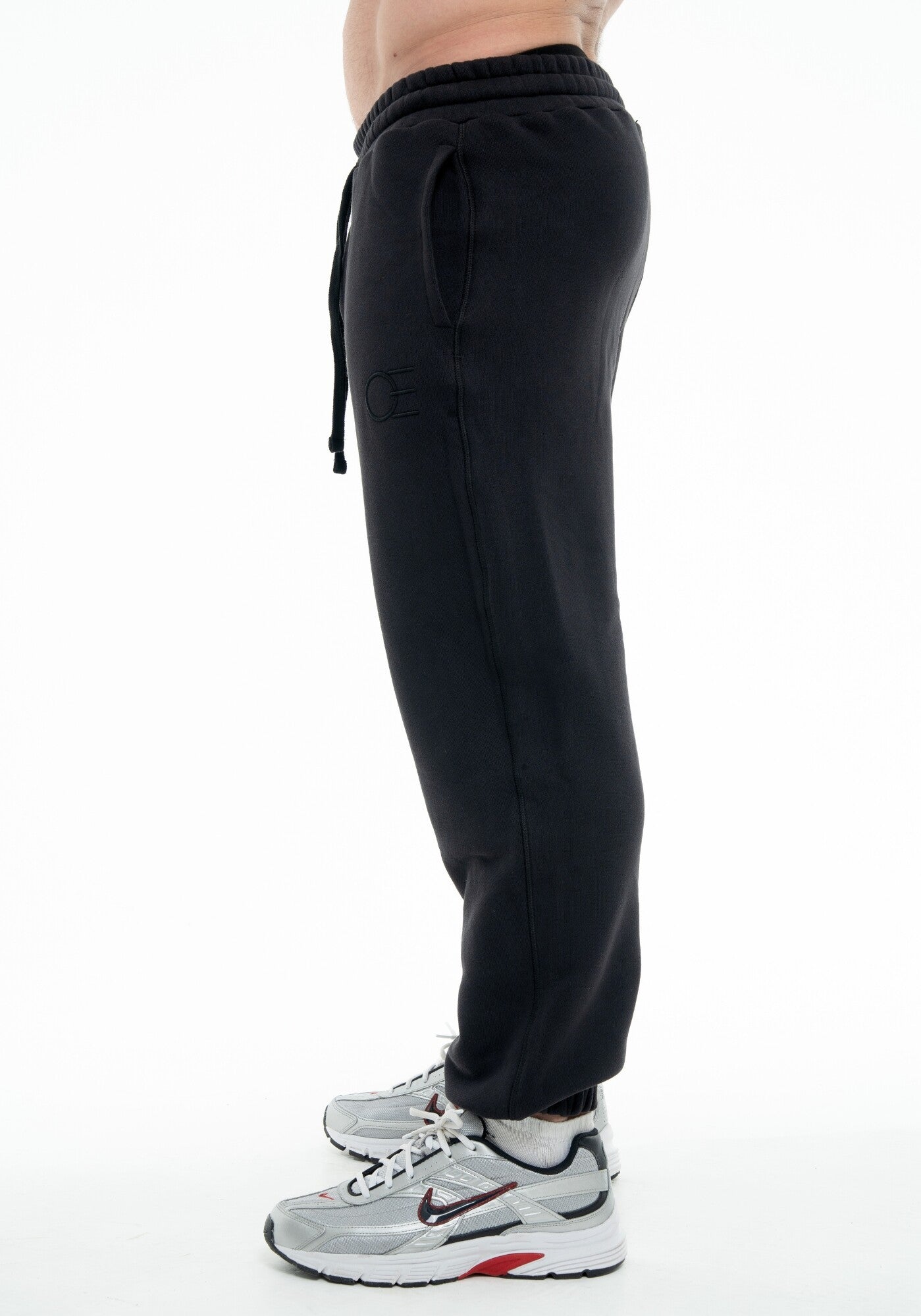 OVERSIZED UNISEX JOGGER - Deep Black