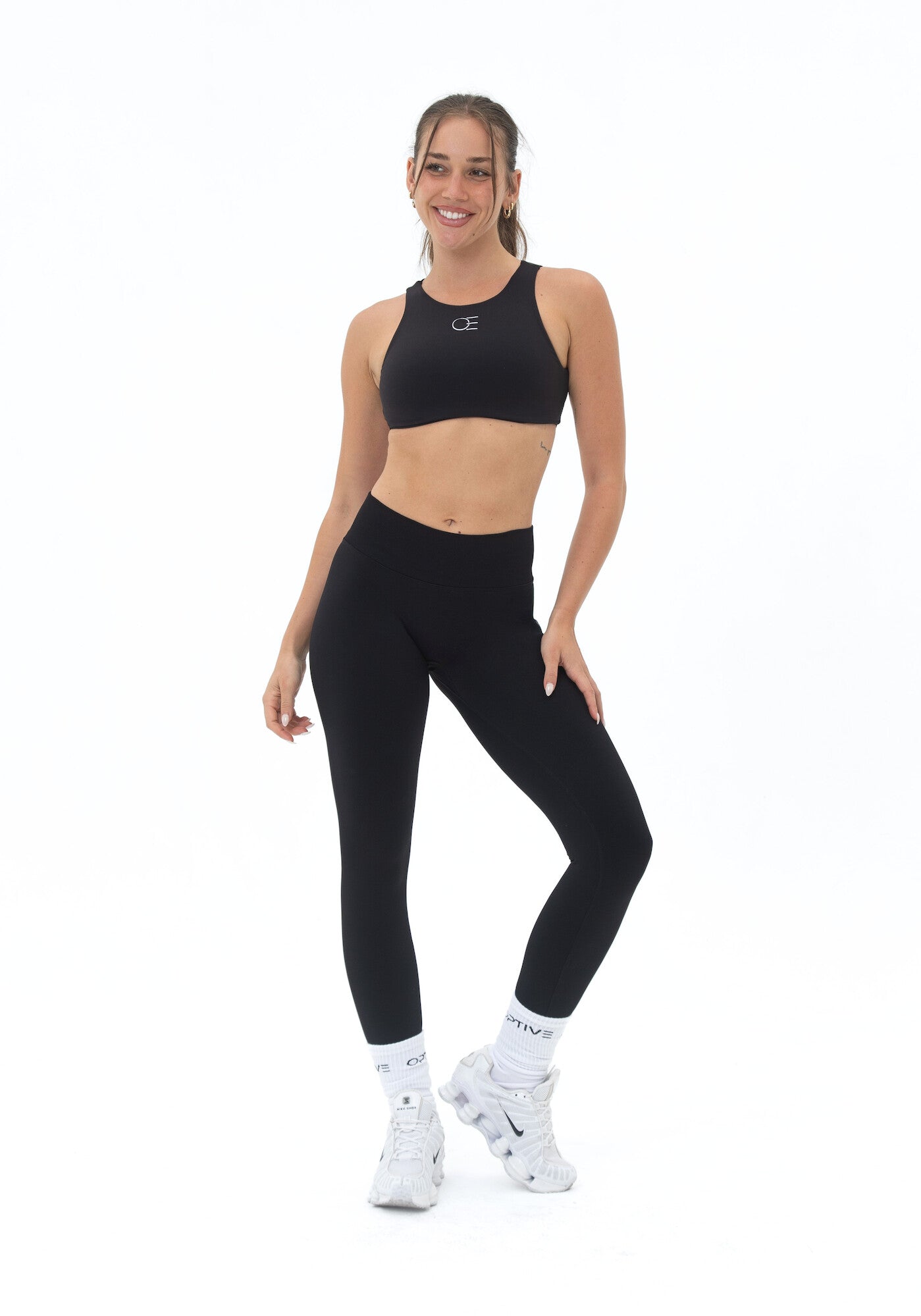 UNITY V-Shape Scrunch Leggings - Deep Black