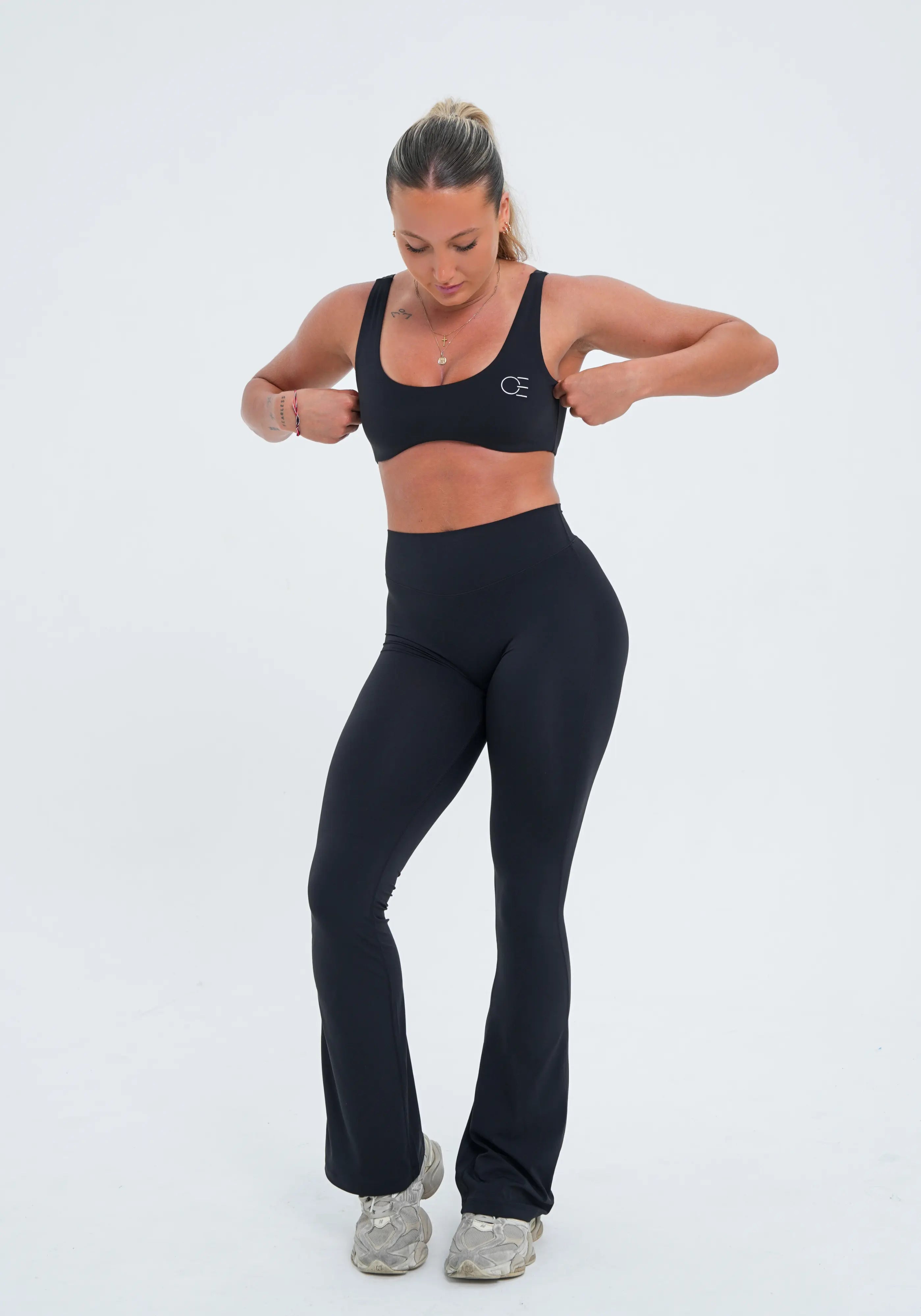 LUXE Core Sport-BH - Deep Black