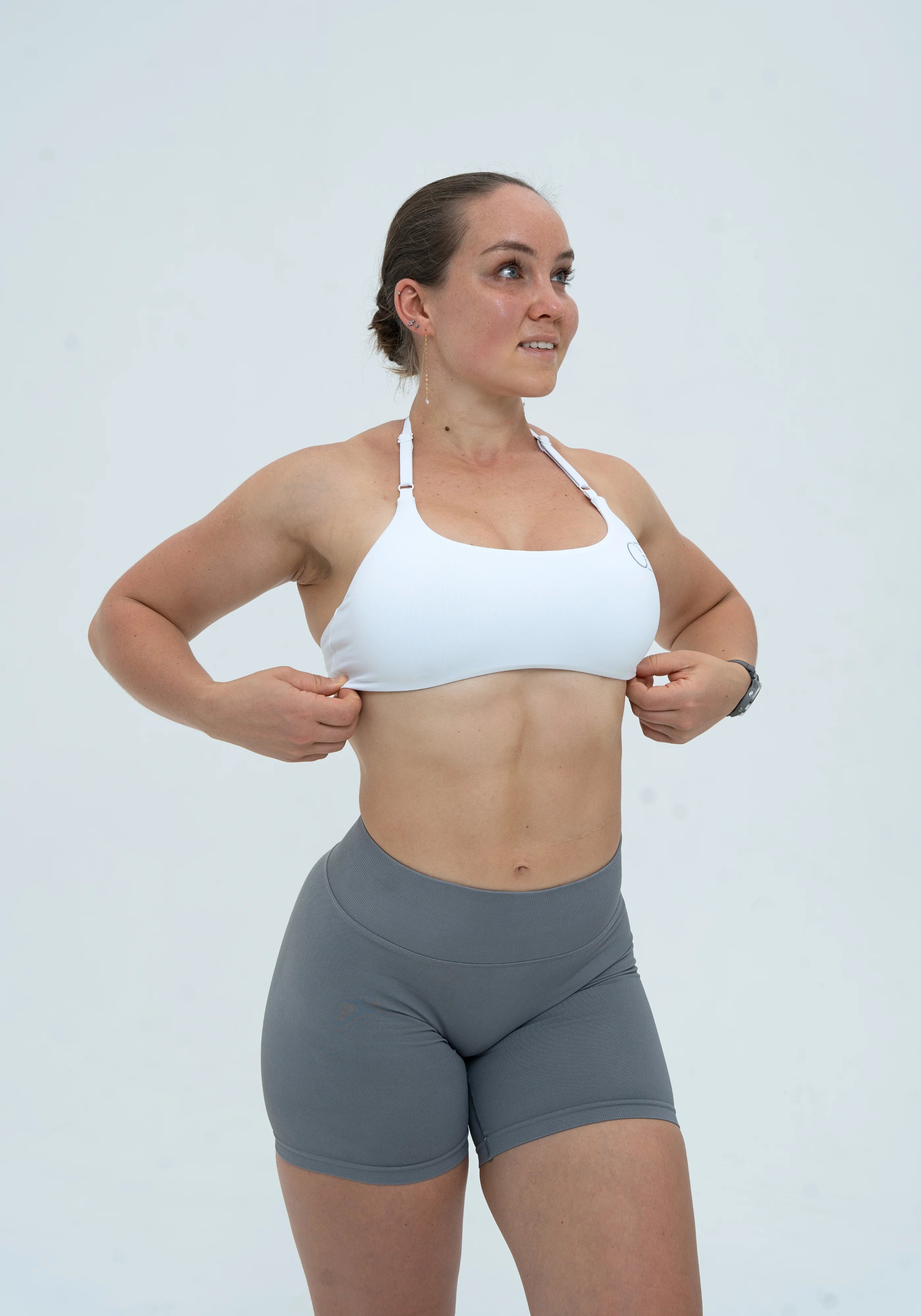 Sophie ist 166cm und trägt Größe S.