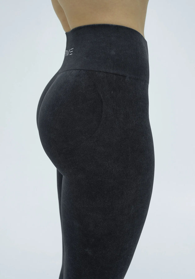 INITIUM 2.0 Scrunch Leggings - Stone Black