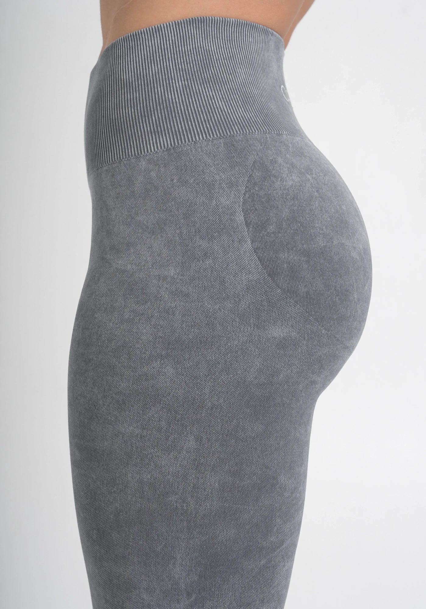 INITIUM 2.0 Scrunch Leggings - Stone Grey