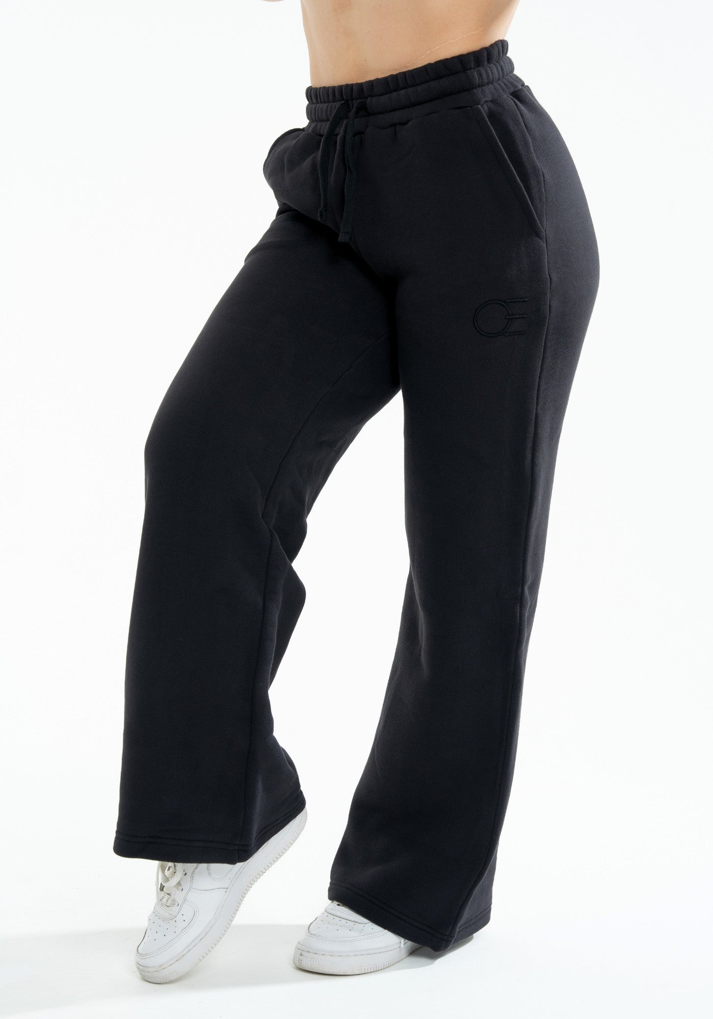 Sophie ist 166cm und trägt Größe S.